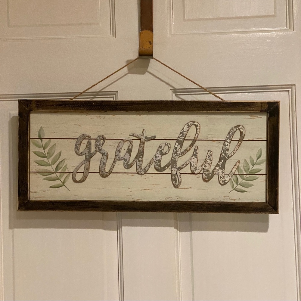 🥳HP🥳 Farmhouse Wood Sign Grateful w/ painted Fern Leaves & Twine Hanger
